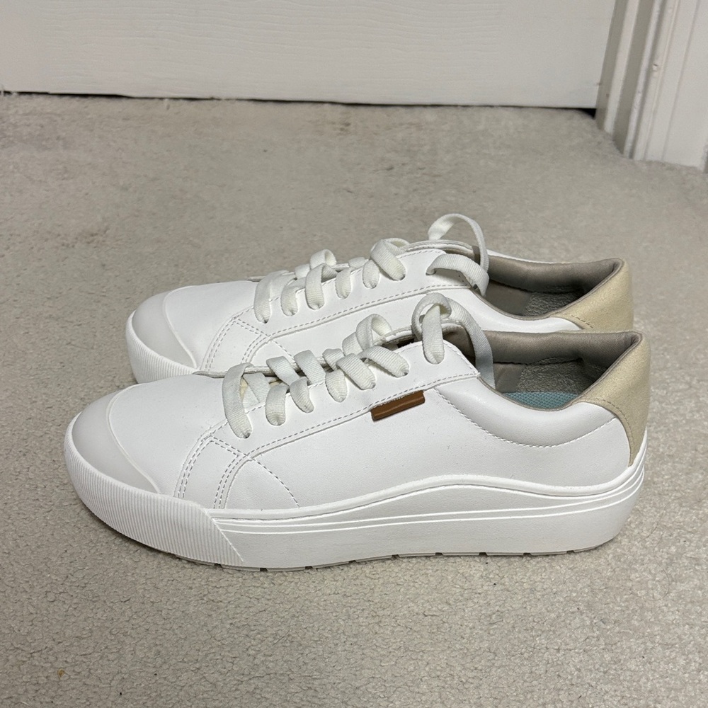 Dr. Scholl's White Time Off Sneakers